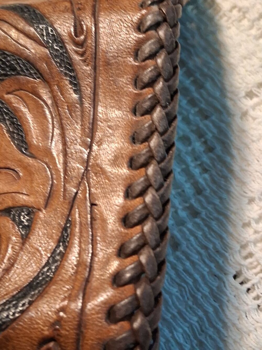 👜 Tooled Leather Key Wallet – 1970s Vintage Floral Design 🌼 - Picture 6 of 12